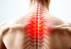 Bli fri från smärta mellan skulderbladen med enkla övningar och hållningstips