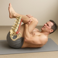 Effektiva övningar för ländryggsdiskbråck: träna bort smärtan hemma