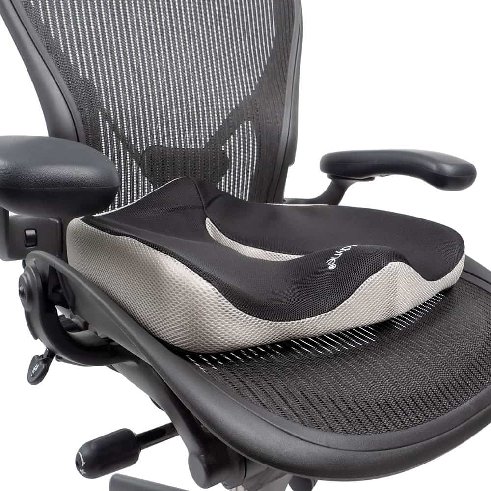 ortopedisk sittkudde för stol som har en tryckavlastande effekt